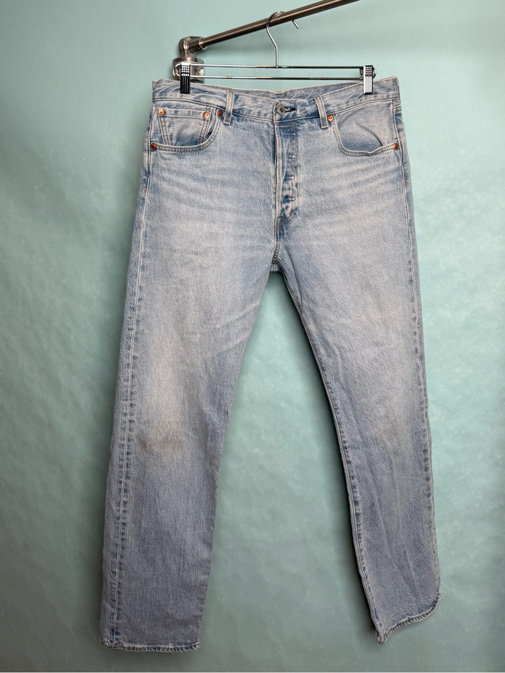 Light Blue Men’s Straight-Leg Jeans